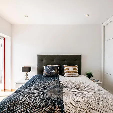 Apartment Luxueux 4 Pieces, Terrasse 120m2 Vue Da Rocha Portimão